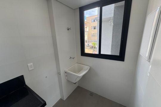Apartamento à venda com 2 quartos, 66m² em Barroca, Belo Horizonte
