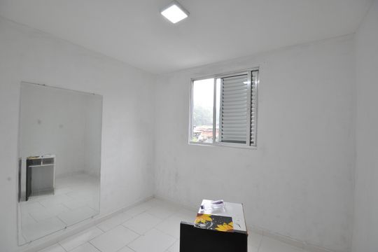 Quarto 2 de apartamento para alugar com 2 quartos, 35m² em Jardim Filhos da Terra, São Paulo