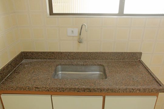 Cozinha de apartamento para alugar com 1 quarto, 59m² em Boqueirão, Santos