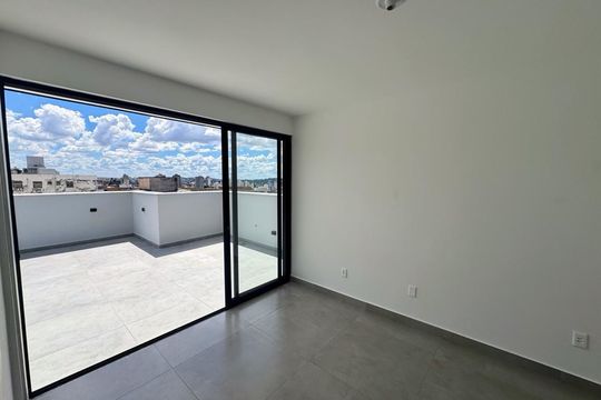 Apartamento à venda com 2 quartos, 128m² em Barroca, Belo Horizonte