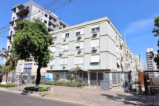 Fachada do Prédio de apartamento à venda com 3 quartos, 94m² em Petrópolis, Porto Alegre