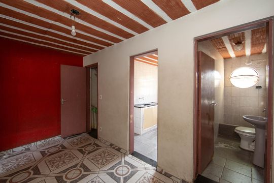 CIRCULACAO de casa para alugar com 2 quartos, 68m² em Dom Bosco, Belo Horizonte