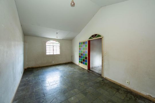 Casa para alugar com 2 quartos, 68m² em Dom Bosco, Belo Horizonte