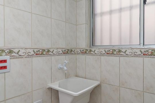 Cozinha de apartamento à venda com 2 quartos, 39m² em Rubem Berta, Porto Alegre