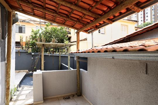 Área de Serviço de casa para alugar com 4 quartos, 228m² em Floresta, Belo Horizonte