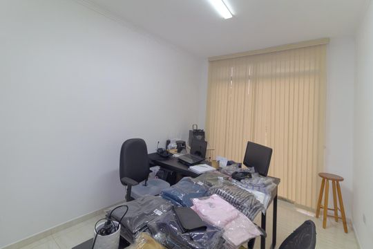 Quarto 2 de casa à venda com 5 quartos, 180m² em Vila Santa Clara, São Paulo