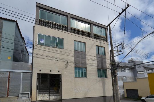 Fachada de apartamento para alugar com 4 quartos, 120m² em Santa Efigênia, Belo Horizonte