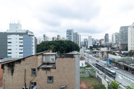 Varanda de kitnet/studio à venda com 1 quarto, 33m² em Itaim Bibi, São Paulo