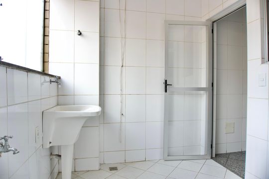 Área de Serviço de apartamento para alugar com 5 quartos, 240m² em Serra, Belo Horizonte