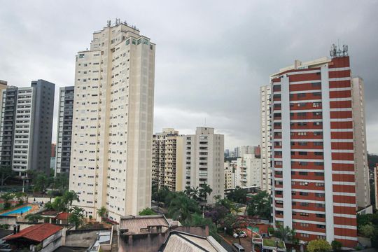 Vista da Varanda da Suíte de apartamento para alugar com 2 quartos, 67m² em Vila Andrade, São Paulo