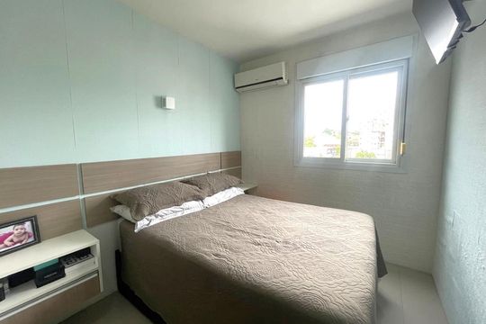 Apartamento à venda com 2 quartos, 54m² em Vila Nova, Novo Hamburgo