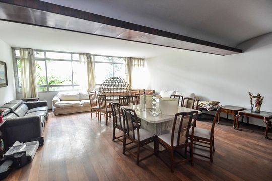 Casa para alugar com 6 quartos, 1000m² em Tijuca, Rio de Janeiro
