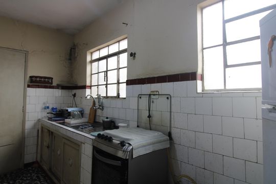 Cozinha casa 1 de casa à venda com 6 quartos, 300m² em Parque Artur Alvim, São Paulo