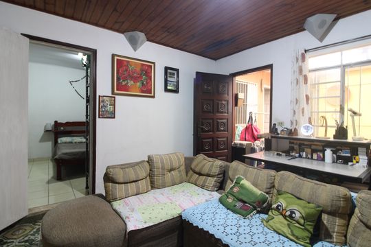Casa à venda com 6 quartos, 300m² em Parque Artur Alvim, São Paulo
