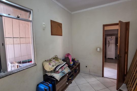 Quarto 2 de casa à venda com 2 quartos, 64m² em Irajá, Rio de Janeiro
