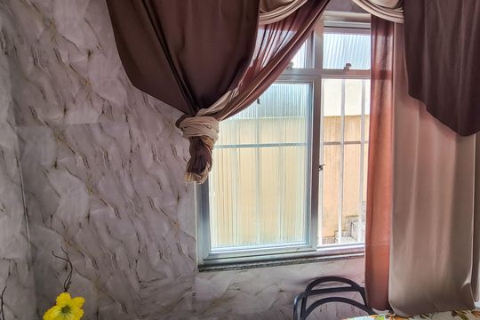 Sala de casa à venda com 2 quartos, 64m² em Irajá, Rio de Janeiro