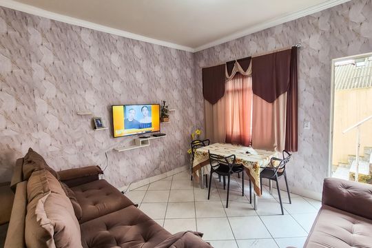 Casa à venda com 2 quartos, 64m² em Irajá, Rio de Janeiro