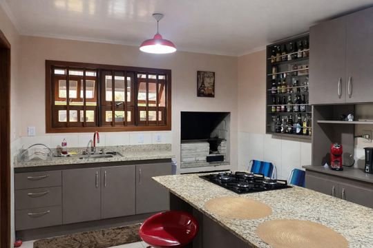 Cozinha de casa para alugar com 3 quartos, 300m² em Passo das Pedras, Porto Alegre