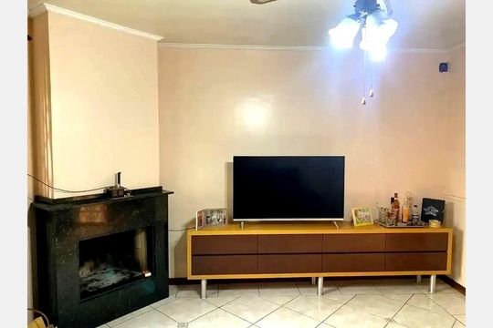 Sala de casa para alugar com 3 quartos, 300m² em Passo das Pedras, Porto Alegre