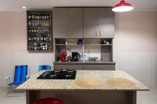 Cozinha de casa para alugar com 3 quartos, 300m² em Passo das Pedras, Porto Alegre
