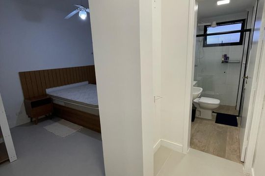 Corredor de apartamento para alugar com 2 quartos, 89m² em Vila Caiçara, Praia Grande