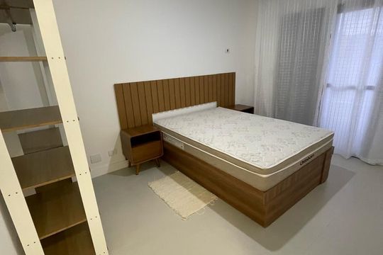 Quarto de apartamento para alugar com 2 quartos, 89m² em Vila Caiçara, Praia Grande