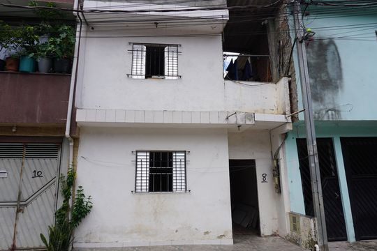 Fachada de casa de condomínio para alugar com 2 quartos, 160m² em Jardim Guaruja, Embu das Artes
