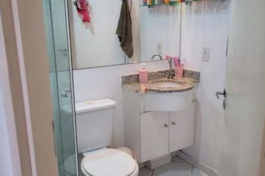 Banheiro de apartamento para alugar com 3 quartos, 65m² em São João Climaco, São Paulo
