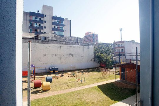 Quarto Vista de apartamento à venda com 1 quarto, 45m² em Azenha, Porto Alegre