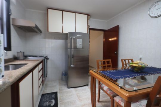 Cozinha de casa à venda com 3 quartos, 310m² em Vila Lucia, São Paulo