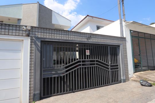 Fachada de casa à venda com 3 quartos, 310m² em Vila Lucia, São Paulo
