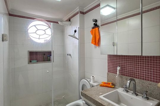 Banheiro de apartamento à venda com 1 quarto, 40m² em Cursino, São Paulo