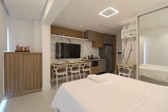 Sala/Quarto de kitnet/studio à venda com 1 quarto, 27m² em Indianópolis, São Paulo
