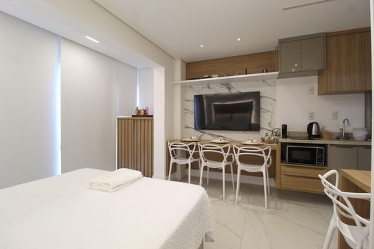 Sala/Quarto de kitnet/studio à venda com 1 quarto, 27m² em Indianópolis, São Paulo