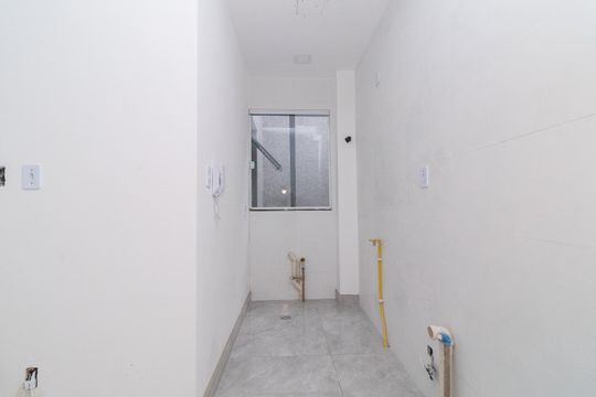 Cozinha de apartamento à venda com 2 quartos, 38m² em Vila Granada, São Paulo