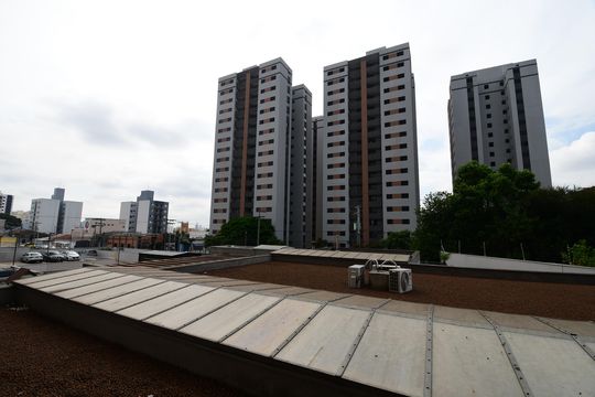 Sala - Vista de apartamento à venda com 2 quartos, 54m² em Bonfim, Campinas