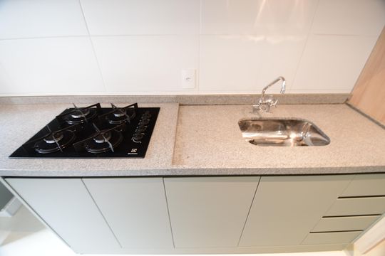 Cozinha de apartamento à venda com 2 quartos, 54m² em Bonfim, Campinas