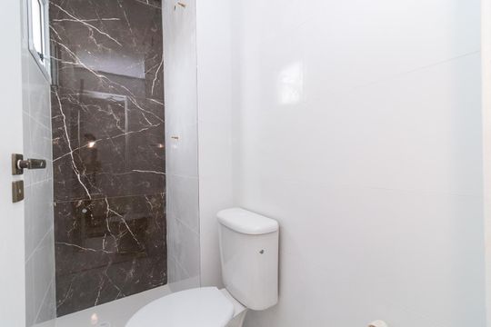Banheiro de apartamento à venda com 2 quartos, 40m² em Vila Granada, São Paulo
