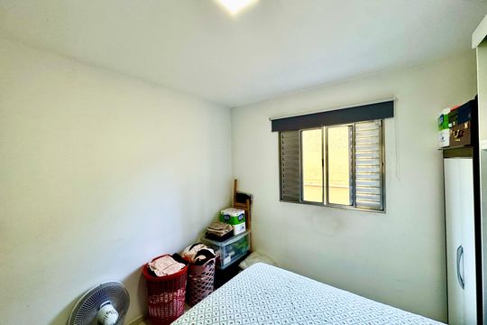 Quarto 1 de apartamento à venda com 2 quartos, 70m² em Vila Gopouva, Guarulhos
