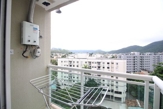 Varanda de apartamento à venda com 1 quarto, 40m² em Taquara, Rio de Janeiro