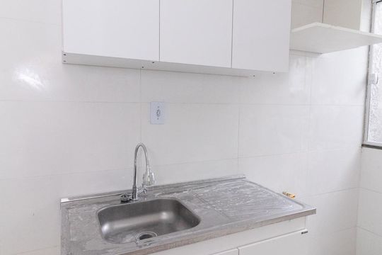 Cozinha de apartamento à venda com 2 quartos, 40m² em Vila Granada, São Paulo