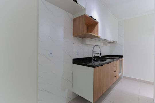Cozinha de apartamento para alugar com 2 quartos, 36m² em Vila Pauliceia, São Paulo