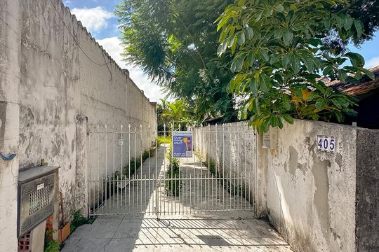 Fachada de casa para alugar com 2 quartos, 300m² em Ingleses do Rio Vermelho, Florianópolis