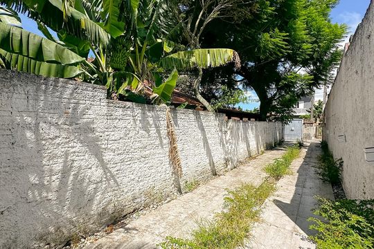 Garagem de casa para alugar com 2 quartos, 300m² em Ingleses do Rio Vermelho, Florianópolis