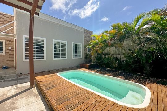 Piscina de casa para alugar com 2 quartos, 300m² em Ingleses do Rio Vermelho, Florianópolis