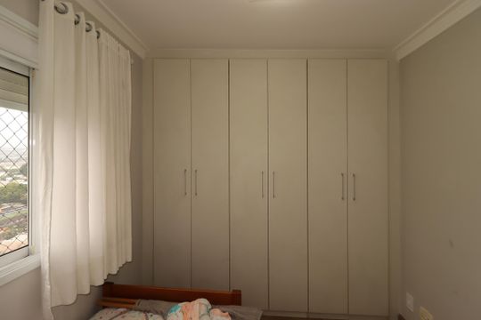 Quarto de apartamento à venda com 2 quartos, 80m² em Campestre, Santo André