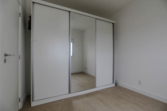 Quarto 2 de apartamento para alugar com 2 quartos, 57m² em Jardim Sao Pedro, Mogi das Cruzes