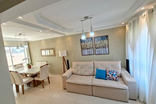 Foto 02 de casa de condomínio à venda com 3 quartos, 224m² em Jardim São Luís, São Paulo