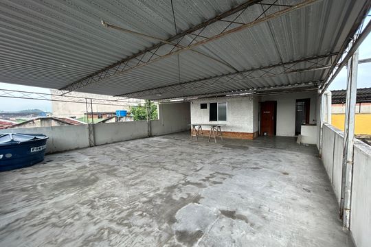 Terraço de casa para alugar com 3 quartos, 170m² em Rocha Miranda , Rio de Janeiro