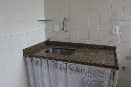 Cozinha de apartamento para alugar com 3 quartos, 70m² em Anil, Rio de Janeiro